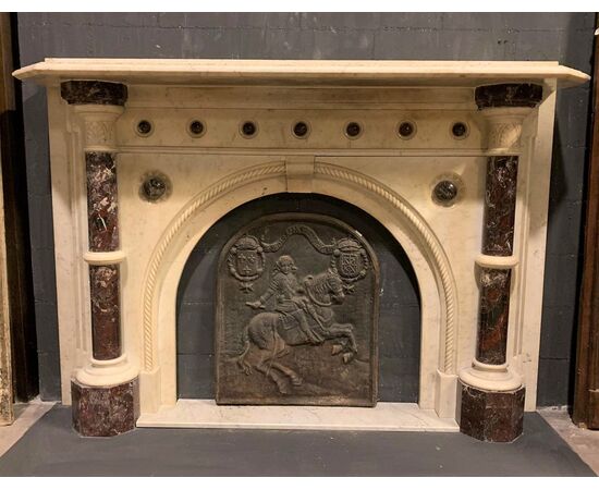 CHM714 - Carrara marble fireplace with Levanto Red marble inlays, 19th century, dimensions cm W 182 x H 130 x D 40