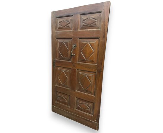 PTCI528 - Walnut entrance door, 18th century, measures cm W 105 x H 200