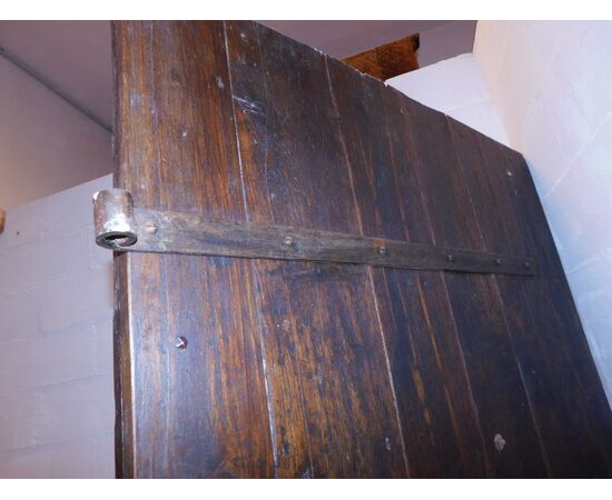PTCI472 - Baroque walnut entrance door, 18th century, dimensions cm W 104 x H 230