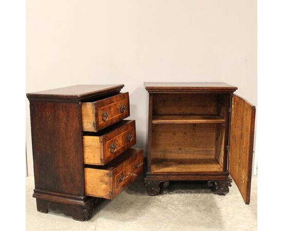 Antique pair of Louis XV walnut bedside tables - Italy 18th century