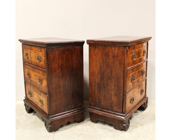 Antique pair of Louis XV walnut bedside tables - Italy 18th century