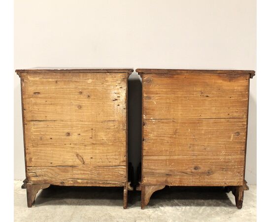 Antique pair of Louis XV walnut bedside tables - Italy 18th century