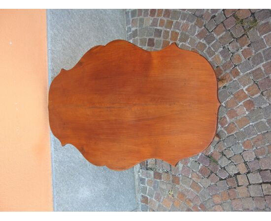 Louis Philippe style 19th century walnut biscuit table