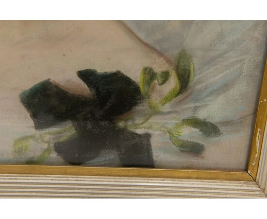 19th-century pastel portrait of a girl with a chignon - O/6049