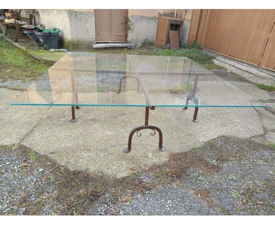 Tavolino in cristallo di grandi dimensioni