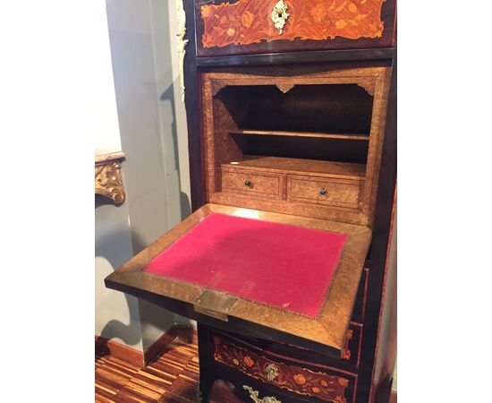 Secretaire transizione del 1800 francese in palissandro e bois de violette