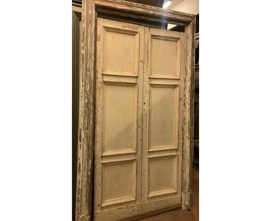PTS897 - N. 4 Porte antiche laccate, con telaio, epoca '700, luce cm L 108 x H 212