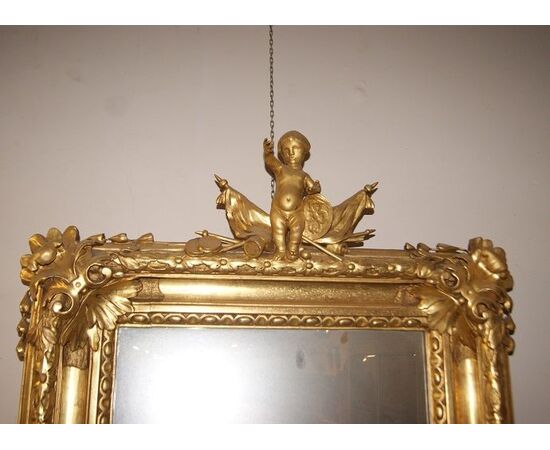 Stupenda specchiera francese dorata con putto di inizio 1800 foglia oro