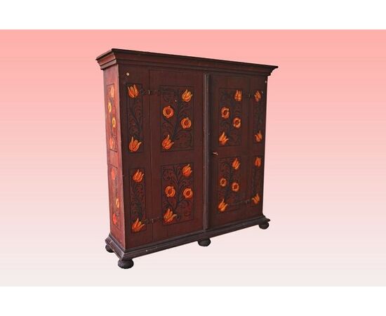 Bellissimo armadio tirolese del 1800 dipinto con fiori