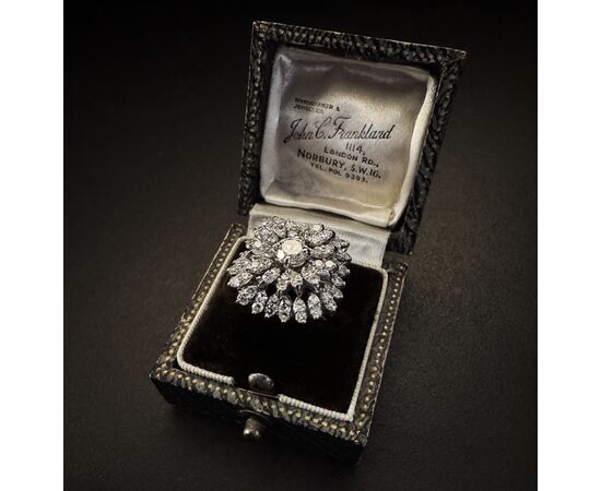 Anello  con  Diamanti