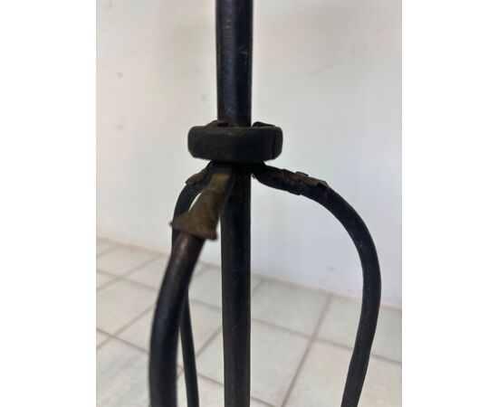 Coppia di torcere in ferro battuto . XIX secolo  120 cm
