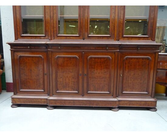 Imponente Libreria in piuma di mogano con vetri molati 1880 Napoleone III Francia