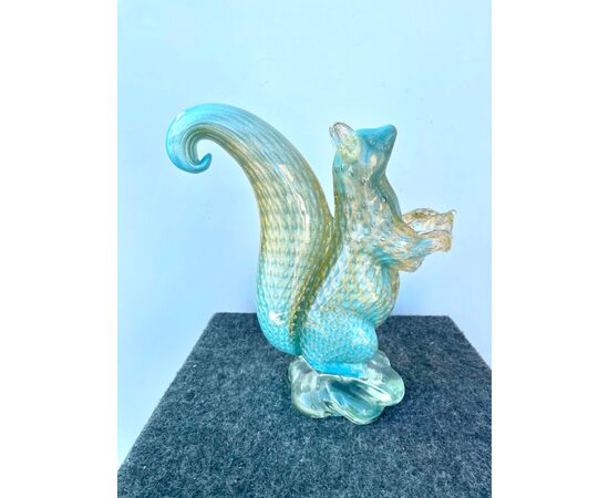 Squirrel in submerged glass with bubble inclusions and gold leaf. Alfredo Barbini, Murano     