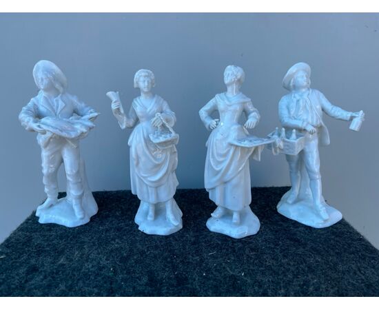 Quattro figure popolari in porcellana bianca,manifattura Ginori Doccia.