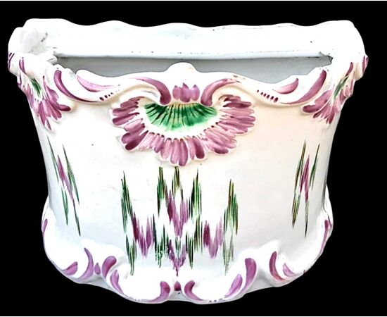 Vaso portafiori in maiolica,decoro alla ‘fiamma’,Manifattura di Pasquale Rubati.Milano.