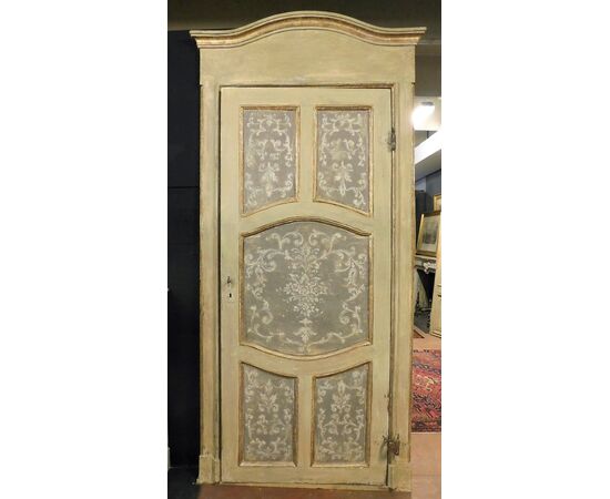 PTL464 - Porta laccata con pannelli dipinti, epoca '700, misure luce cm L 94 x H 222