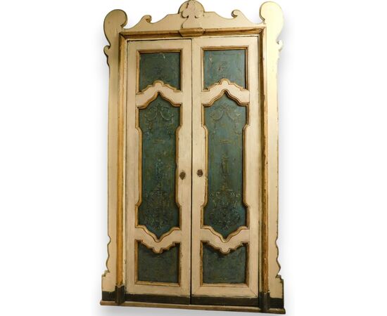 PTL469 - Porta laccata con telaio mosso, epoca primi '700, misure luce cm L 126 x H 252