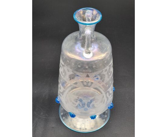 Vaso veneziano in vetro soffiato inciso e iridescente Murano, fine XIX – inizi XX sec.