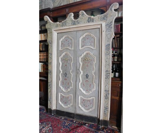 PTL463 - N. 4 porte laccate, con telaio, epoca '700, luce cm L 106 x H 210