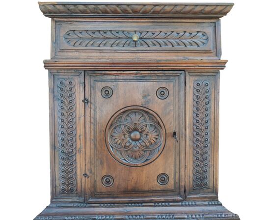 Museale Angoliera Cantonale doppiocorpo Luigi XIV inizi 700 in noce
