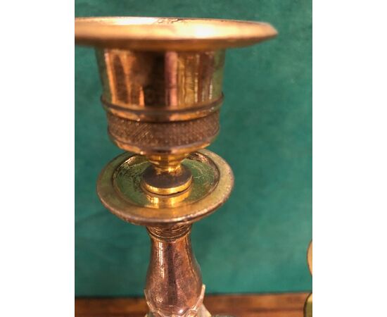Coppia di candelabri in bronzo