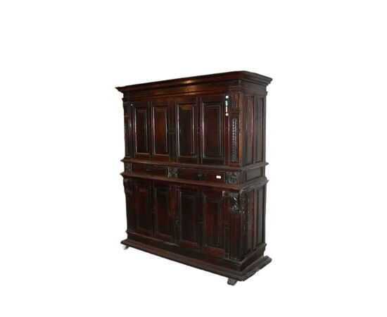 Maestosa credenza italiana del 1500 Rinascimento in legno di noce con Bambocci