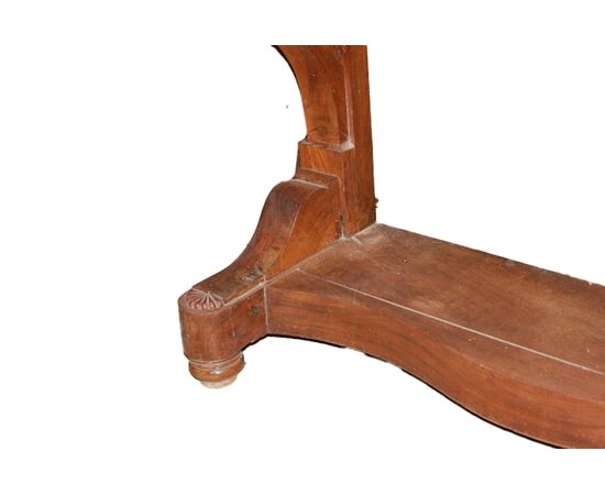 Consolle francese stile Luigi Filippo in legno di noce con piano in marmo cassetto e motivi di intaglio