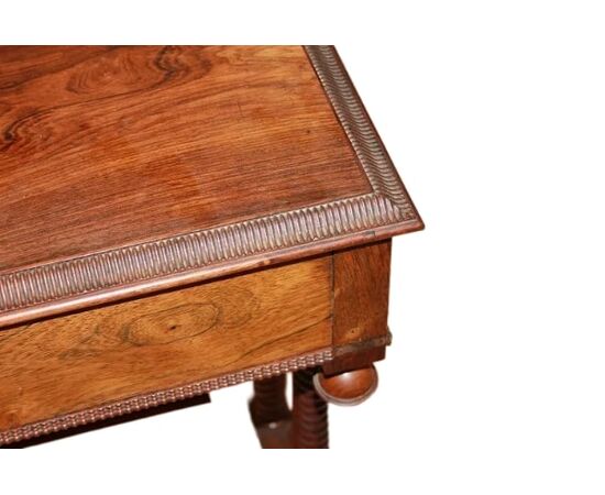 Tavolino da lavoro stile Carlo X del XIX secolo in legno di palissandro