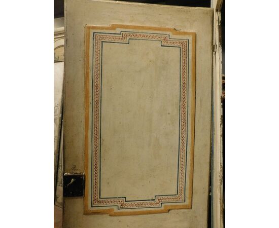 PTL610 - Porta in legno laccato, un battente, con telaio, epoca '700, luce cm L 83 x H 205