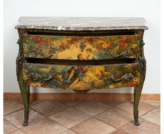 Cassettone antico Napoleone III Francese in legno laccato e dipinto con piano in marmo rosso Francia. Periodo XIX secolo.