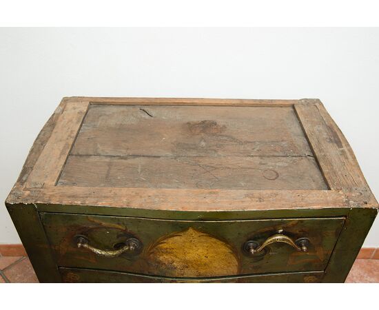 Comodino Luigi XIV Francese in legno laccato e dipinto Stampigliato "Dubois 1683".