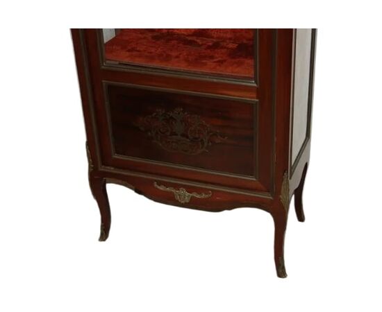 Vetrina ad 1 porta stile Transizione in legno di mogano con applicazioni in bronzo
