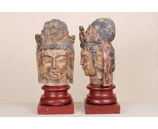 Coppia sculture in legno policromo - O/5544 - O/7728