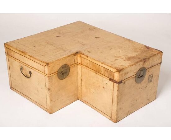Baule Cinese in pelle: ideale come tavolino angolare - M/1764