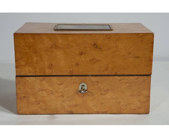 Antique Italian casket with miniature - O/3321