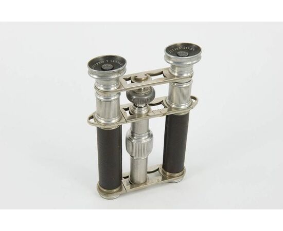 Binoculars in their original case - O/740