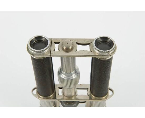 Binoculars in their original case - O/740