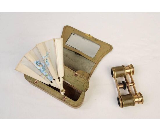 Elegant French theater set - O/431