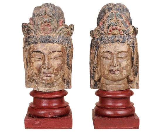 Coppia sculture in legno policromo - O/5544 - O/7728