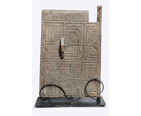 Primitive Door from Borneo: as a modern sculpture - M/251