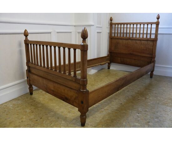 Single bed