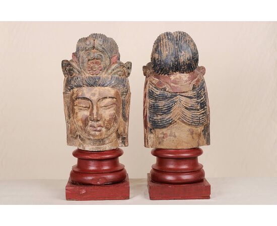 Coppia sculture in legno policromo - O/5544 - O/7728