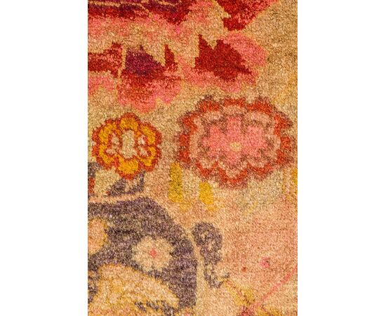 Unique Sinkiang rug with large vase - n.1229