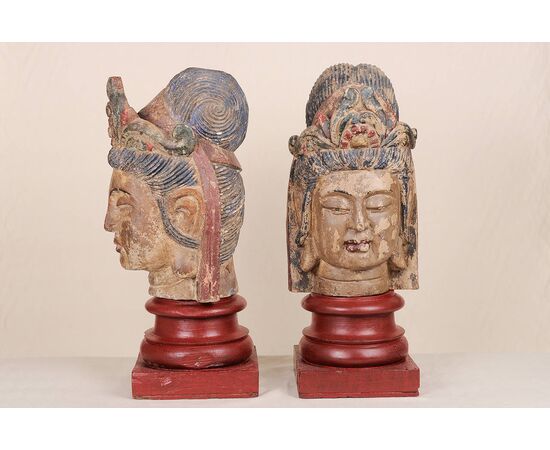 Coppia sculture in legno policromo - O/5544 - O/7728