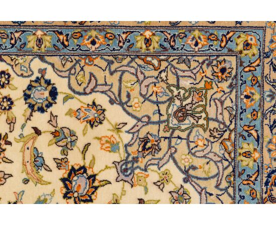 Iranian ISFAHAN carpet with silk warp - n.974