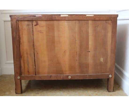 Empire chest of drawers