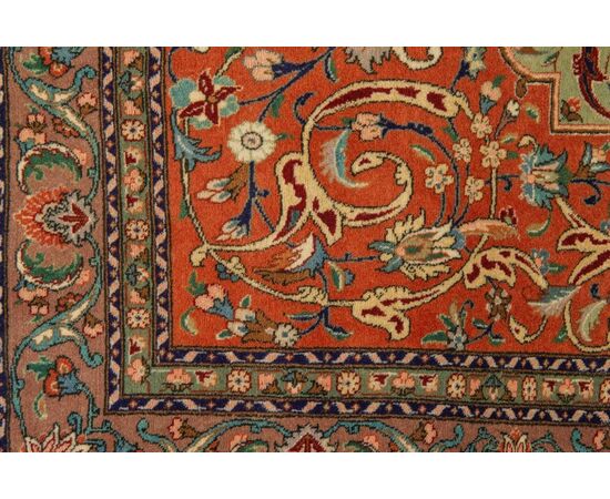 Small Persian TABRIZ carpet from the Pahlavi period - nr. 1209 -
