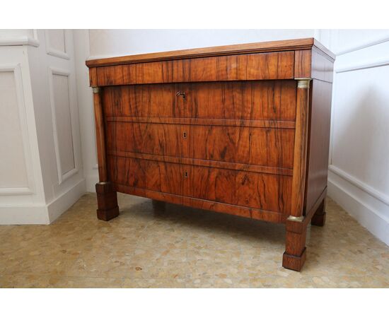 Empire chest of drawers