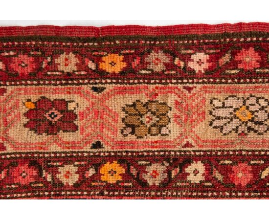 Antique GAREBAGH or KAREBAGH gallery/runner nr. 372