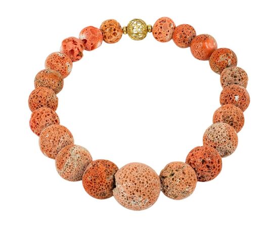Important coral madrepora necklace with gold clasp - G/285